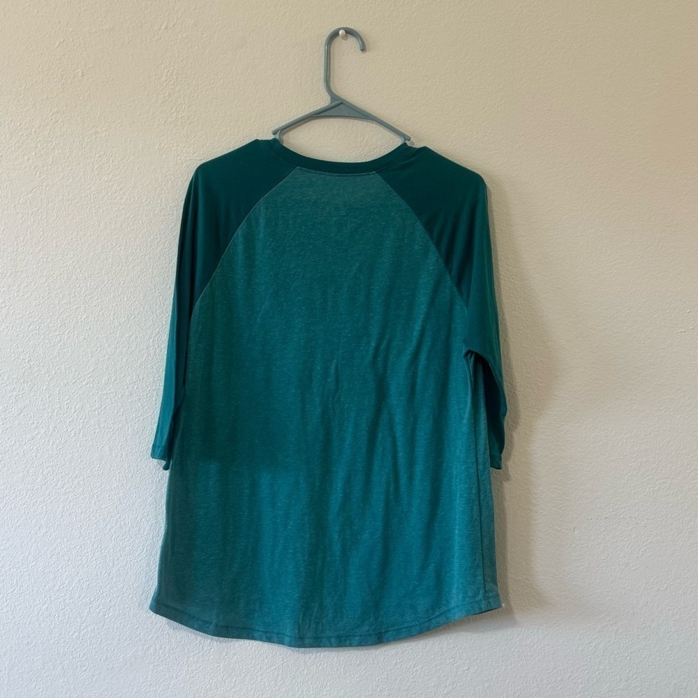 Quarter Length Sleeves Top - Picture 5 of 5
